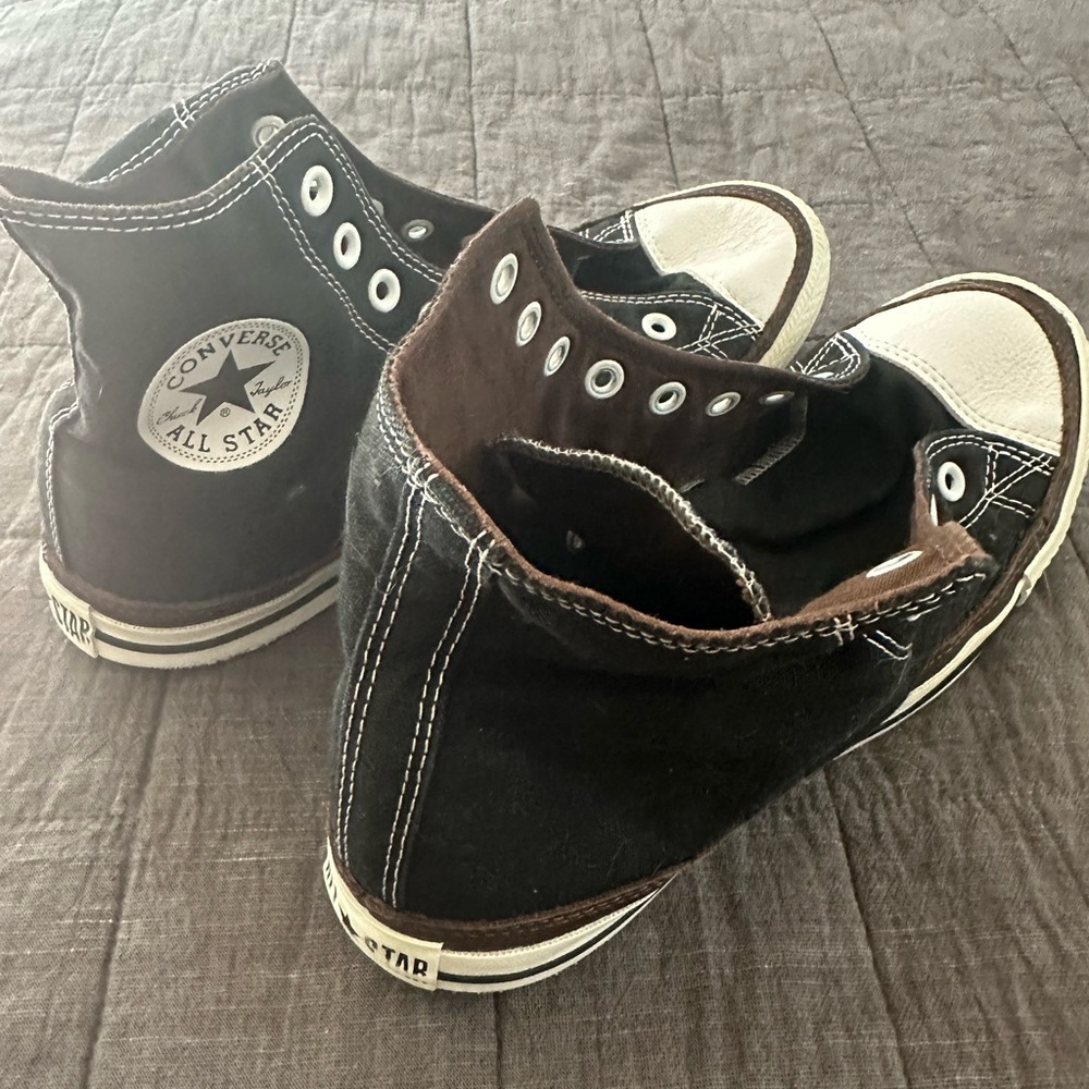 Men’s Converse High Tops size 10